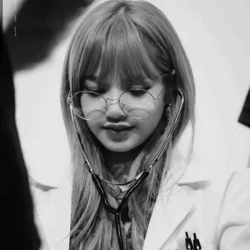 black powder, lisa blackpink, lalisa manoban, black powder lisa, blackpink lalisa