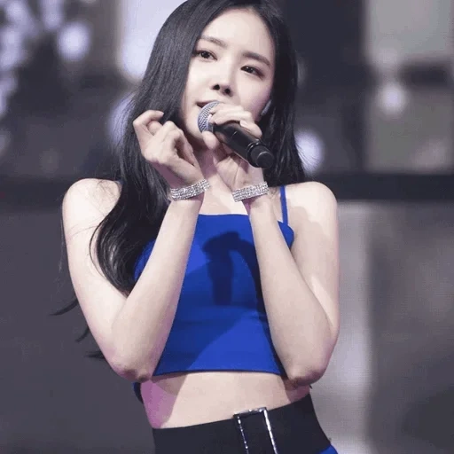 kpop, asiatique, apink naeun, maman solaire 2021, belles filles asiatiques