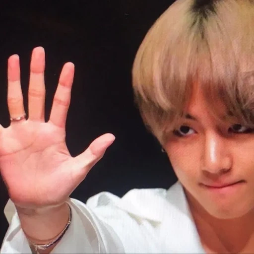 taehyung, kim tae-hyun, taehyung bts, tai heng bts hand, kim tae-hyung's palm