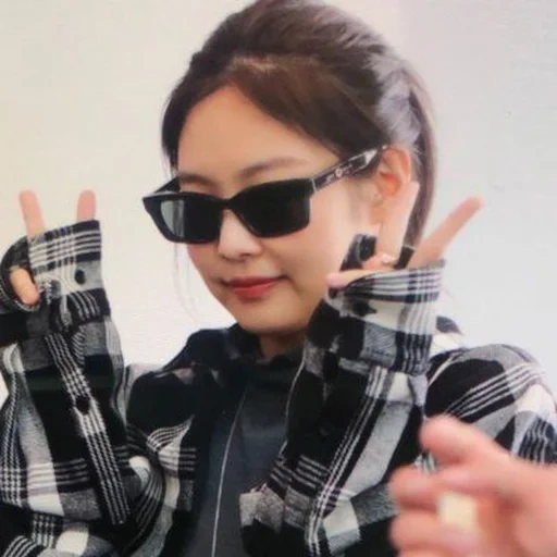 jennie, gorjeo, kim jenny, rosa negro, blackpink jennie