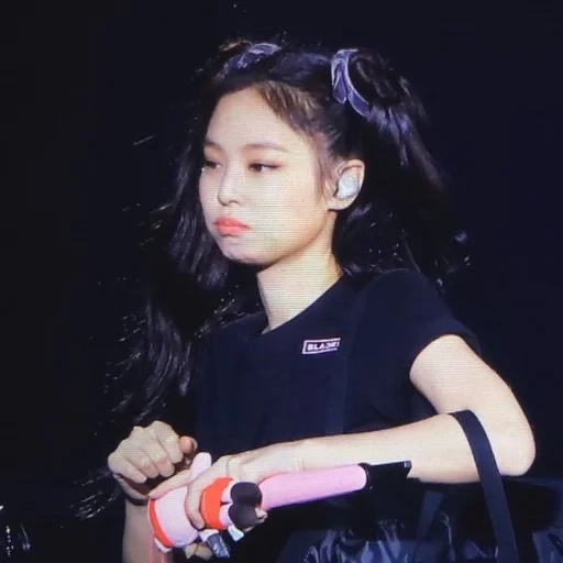 jennie, rosa nero, jenny kim, blackpink jisoo, jennie blackpink