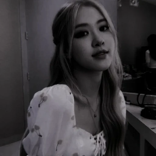 la ragazza, polvere nera, rose blackpink, blackpink rosé, rosa polvere nera