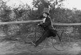 buster kiton, bicicleta velha