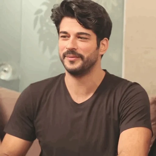 burak ozchitiv, actores turcos, actor turco burak, actor turco burak ozchitvit, magnífico siglo burak ozchitivit