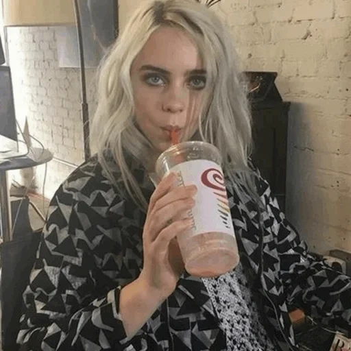 билли айлиш, billie eilish, билли айлиш слив, билли айлиш бэд гай, билли айлиш биография