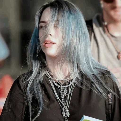 билли айлиш, billie eilish, брат билли айлиш, певица билли айлиш, маникюр билли айлиш