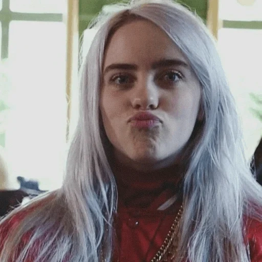 девушка, билли айлиш, billie eilish, билли айлиш улыбка, билли айлиш улыбается