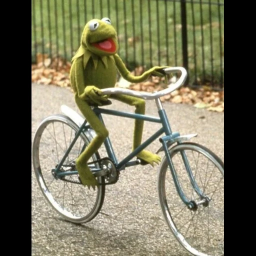 em uma bicicleta, sapo kermite, bicicleta de cerme, sapo é uma bicicleta, a bicicleta de sapo kermit