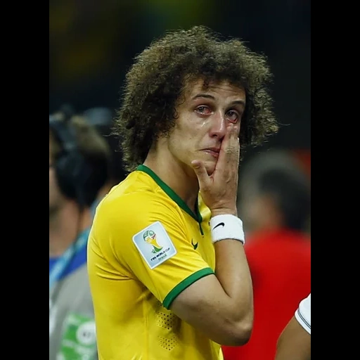 david luis, piangendo david luis, germania brasile 7 1, david louise piange coppa del mondo 2014, david louise piange dopo la sconfitta dalla germania