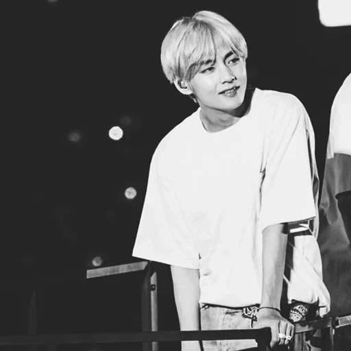 nuna v, taehyung, kim ta hyun, taehyung bts, príncipe kim taehyung