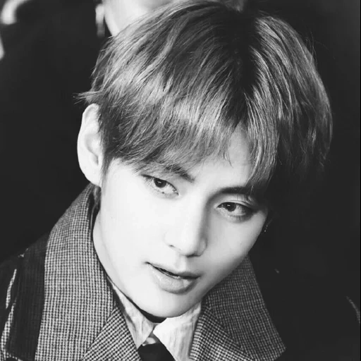 taehyung, kim tae-hyun, taehyung bts, bts kim tae hyung, portrait de kim tae hyung