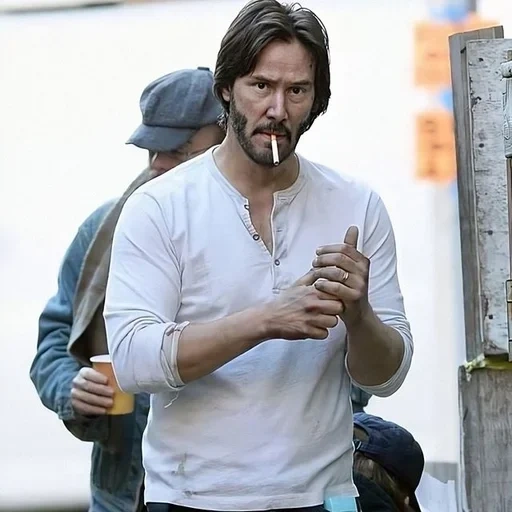 keanu reeves, keanu reeves towers, personnages de keanu reeves, keanu reeves sdf, keanu reeves coiffure