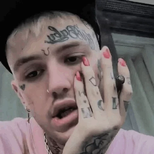 lil peep, lil pip nails, lil pip está dead7, lil peep cigarrillo, platina rip lil pip