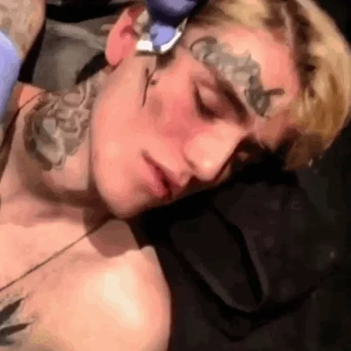 lil peep, lil peep hellboy, weinen baby lil peep, lil peep face tatttoos, tattoo lil pip rosa