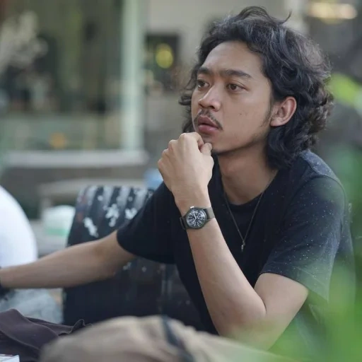 asiatique, berita, yuki kubota, jefri nichol, chanteur de pamungkas