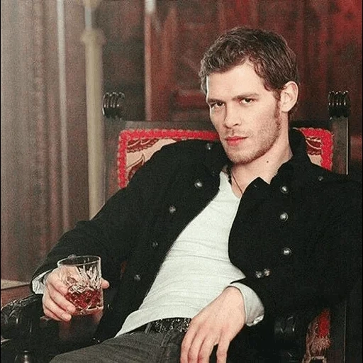 joseph morgan, diários de vampiros, klaus mikaelson, damon salvatore, filme de lua de mel camille