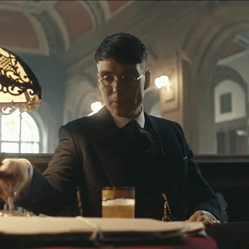 paliducho, visores afilados, gafas de thomas shelby, visores agudos de la serie, visores sharp temporada 1