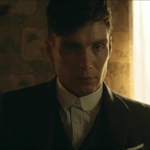 thomas shelby, sharp visors, sharp visors of the series, sharp visors season 1, sharp visors 1 season 1