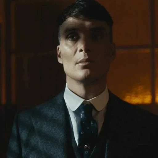 peaky blinder, visori acuti, thomas shelby visure sharp, peaky blinders thomas shelby