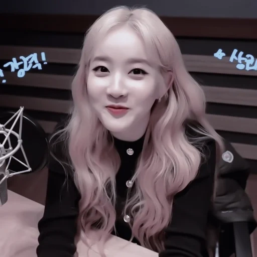 kpop, mujer joven, peinados coreanos, everglow blackpink, solo rosa negro rosa