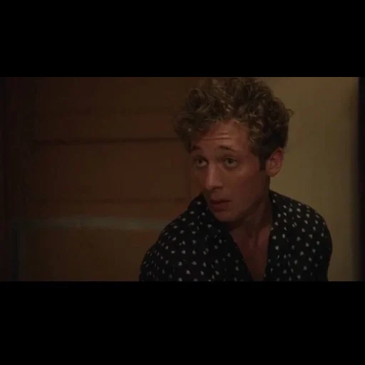 gente, lente de película, jane simons, pinochet chursin pareja, jeremy allen white bald