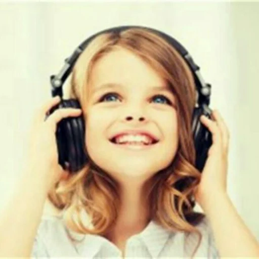 the main magazine, baby headphones, girl headphones, girl headphones, girl with headphones