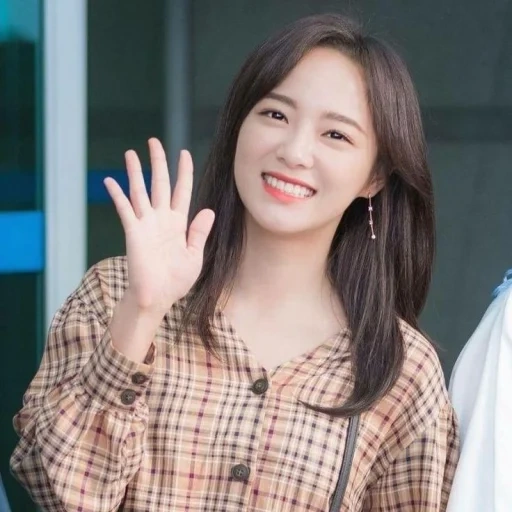 kim se yong, kim sejeong, kim cher zhon, kim ce john, pendengaran yang luar biasa