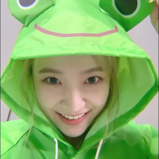 asian, twice, young woman, frog suit, cute girl costume kwakushki