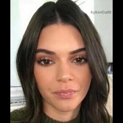 giovane donna, kendall jenner, cendall jenner style, makeup kendall jenner, acconciature di kendall jenner