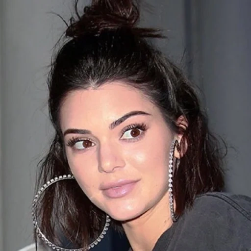 young woman, chris jenner, kendall jenner, cendall jenner style