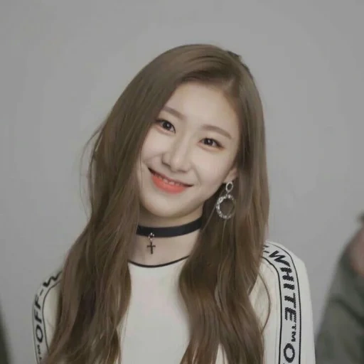 filles, charyeong, itzy chaeryeong, asian girls, chaeyeon izone chaeryeong itzy