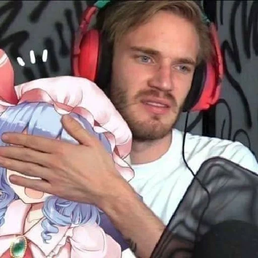 pewdiepie, chistes divertidos, tutti fruitti, camera, hombre