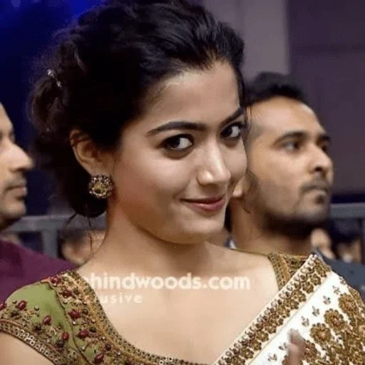 wanita muda, rashmika, rashmika mandanna, aktris india, rashmika mandanna 2020