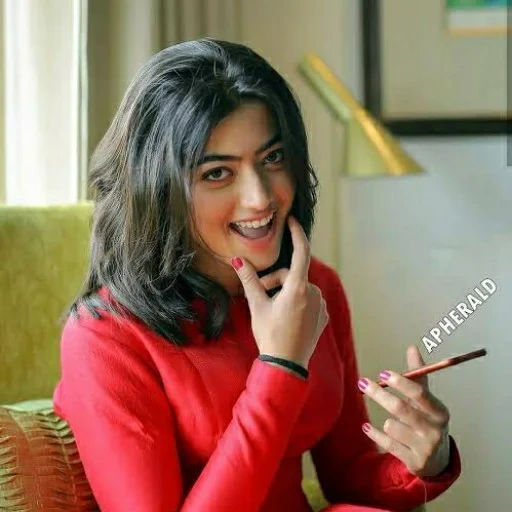 rashmika, rishmika mandana, rashmika mandanna, dinastía solar, rashmika mandanna 2020