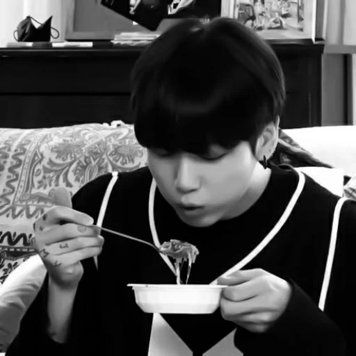 jungkook, utopia bts, jung jungkook, jungkook bts, jungkook makan sup