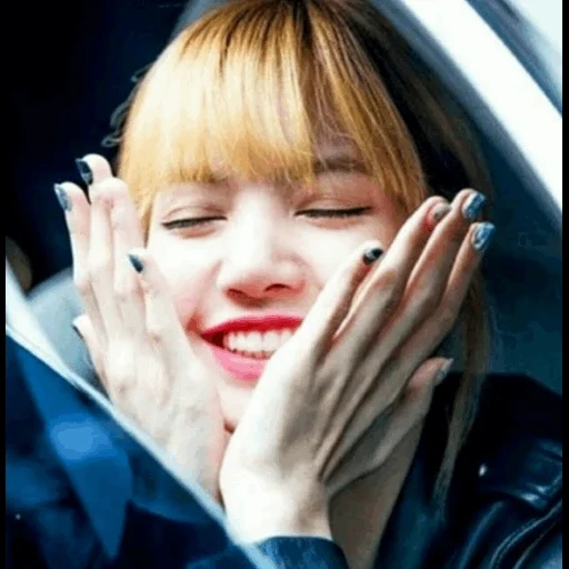 polvere nera, blackbangtan, lisa blackpink, volpe blackpink, lisa black powder