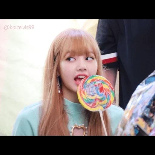 text, black powder, lisa blackpink, blackpink lalisa, alice manoban is 22