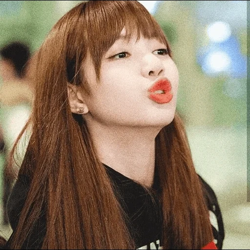 poudre noire, lisa blackpink, 185 62 l 53 200, blackpink lalisa, jennie blackpink