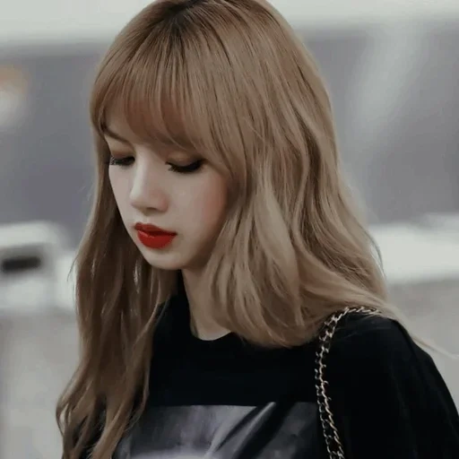 black powder, lisa blackpink, manoban larisa, lisa black powder, blackpink lalisa