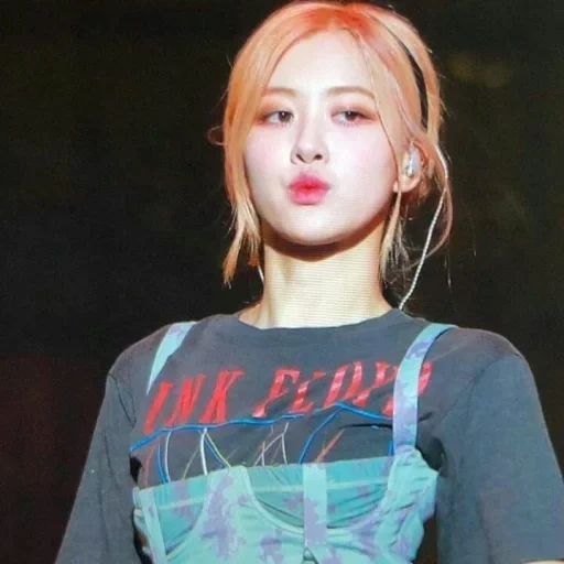 schwarzrosa, rose blackpink, blackpink rosé, blackpink lisa, rose schwarzrosa