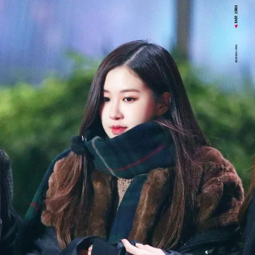 jisa blackpink, veludo vermelho irene, meninas coreanas, meninas asiáticas, lindas garotas asiáticas