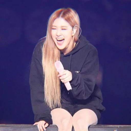 rose noir, rosé noir, rose noire, rose noirpink mignon, concert blackpink séoul