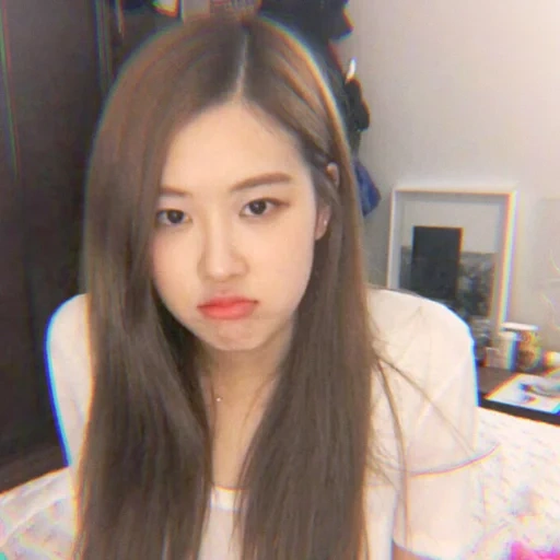 polvere nera, rose selca, blackpink rosé, rose blackpink, meme rosa polvere nera