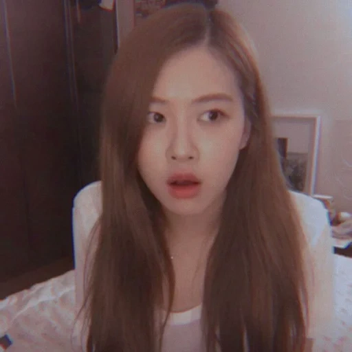 kim jisu, rosa nero, blackpink rosé, rose blackpink, rose blackpink memes