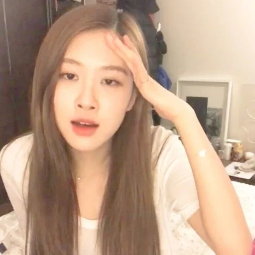 kim jisu, rosé noir, rose noire, rose noire rose, mèmes rose noirs