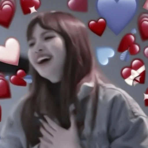black pink, blackpink lisa, блэк пинк сердечки, сыльги мем сердечки, корейцы мемы сердечками