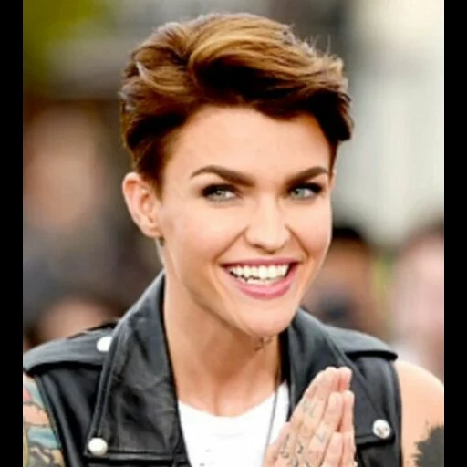 ruby rose, california, rose marx, cody simpson, taglio di capelli di ruby rose