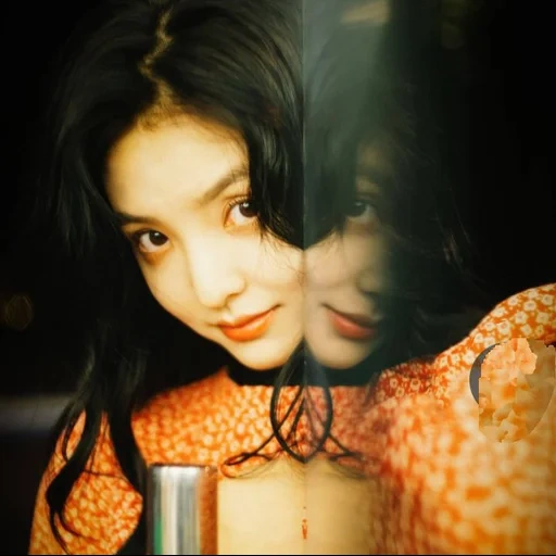 girl, a picture of an actress, asian girls, zhang nan actress double mirror, chengmei korean singer before plastic surgery