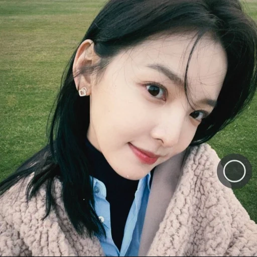asiático, mujer joven, mujer, selfie de dayana, actriz coreana