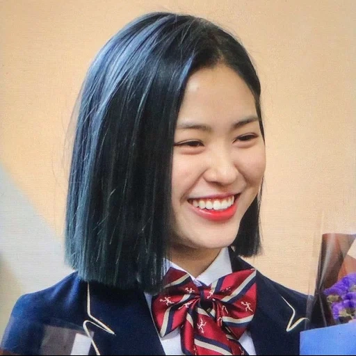 ryuzu, la ragazza, shin ryujin, itzy ryujin, ryujin izy shy